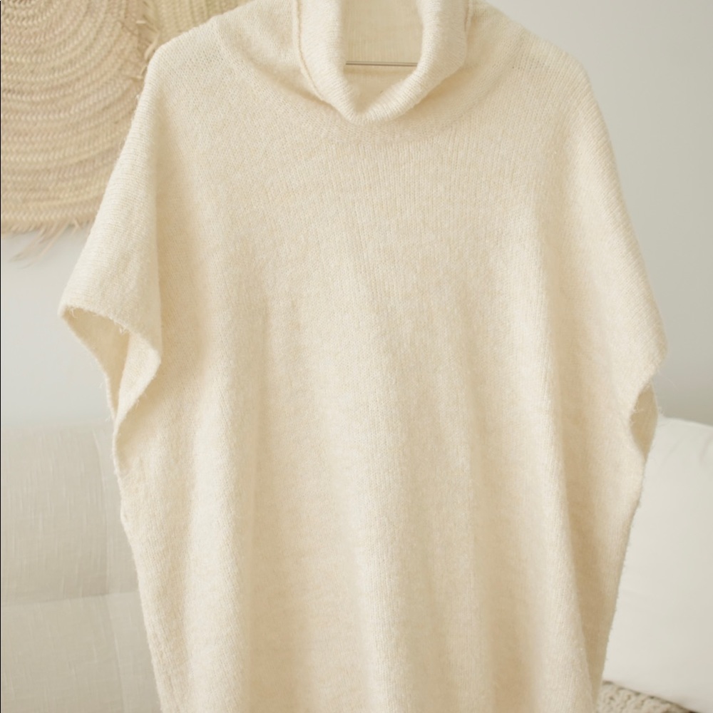 Oversized cream shawl